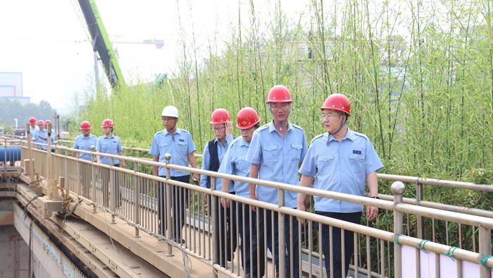 筑牢安全防线  彰显党建担当